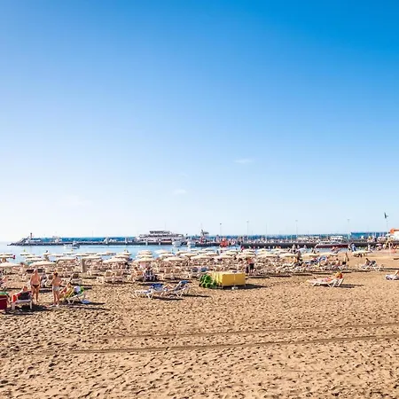 Bubu 1-a Los Cristianos (Tenerife)